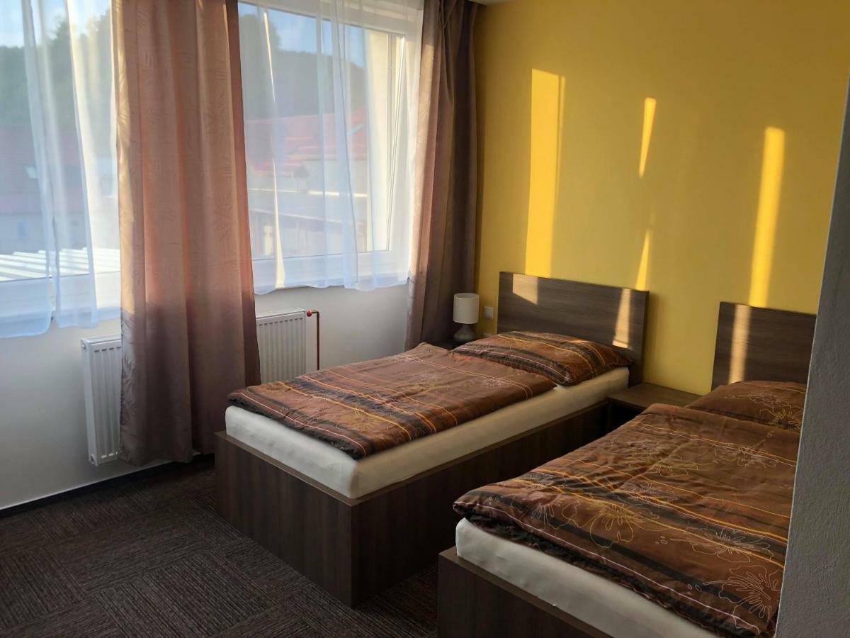 Penzion Teplanka Považská Bystrica Exteriör bild