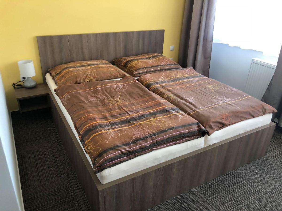 Penzion Teplanka Považská Bystrica Exteriör bild